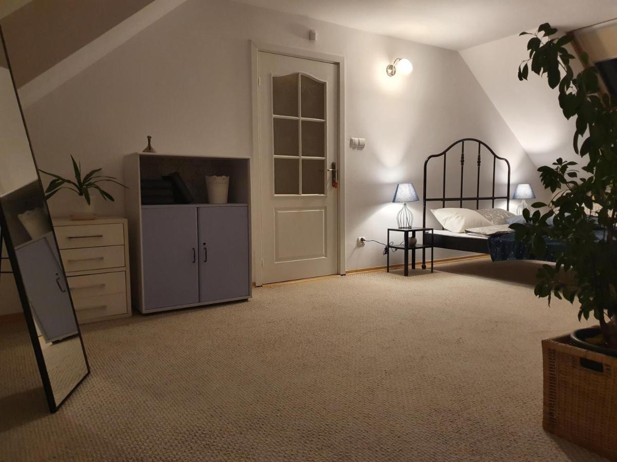 Mieszko Rooms เลกิโอโนโว ภายนอก รูปภาพ