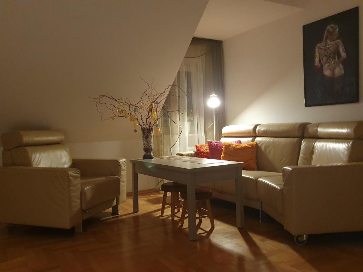 Mieszko Rooms เลกิโอโนโว ภายนอก รูปภาพ