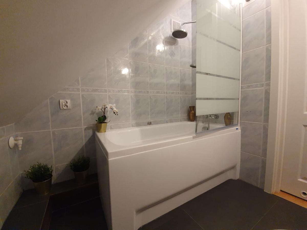 Mieszko Rooms เลกิโอโนโว ภายนอก รูปภาพ